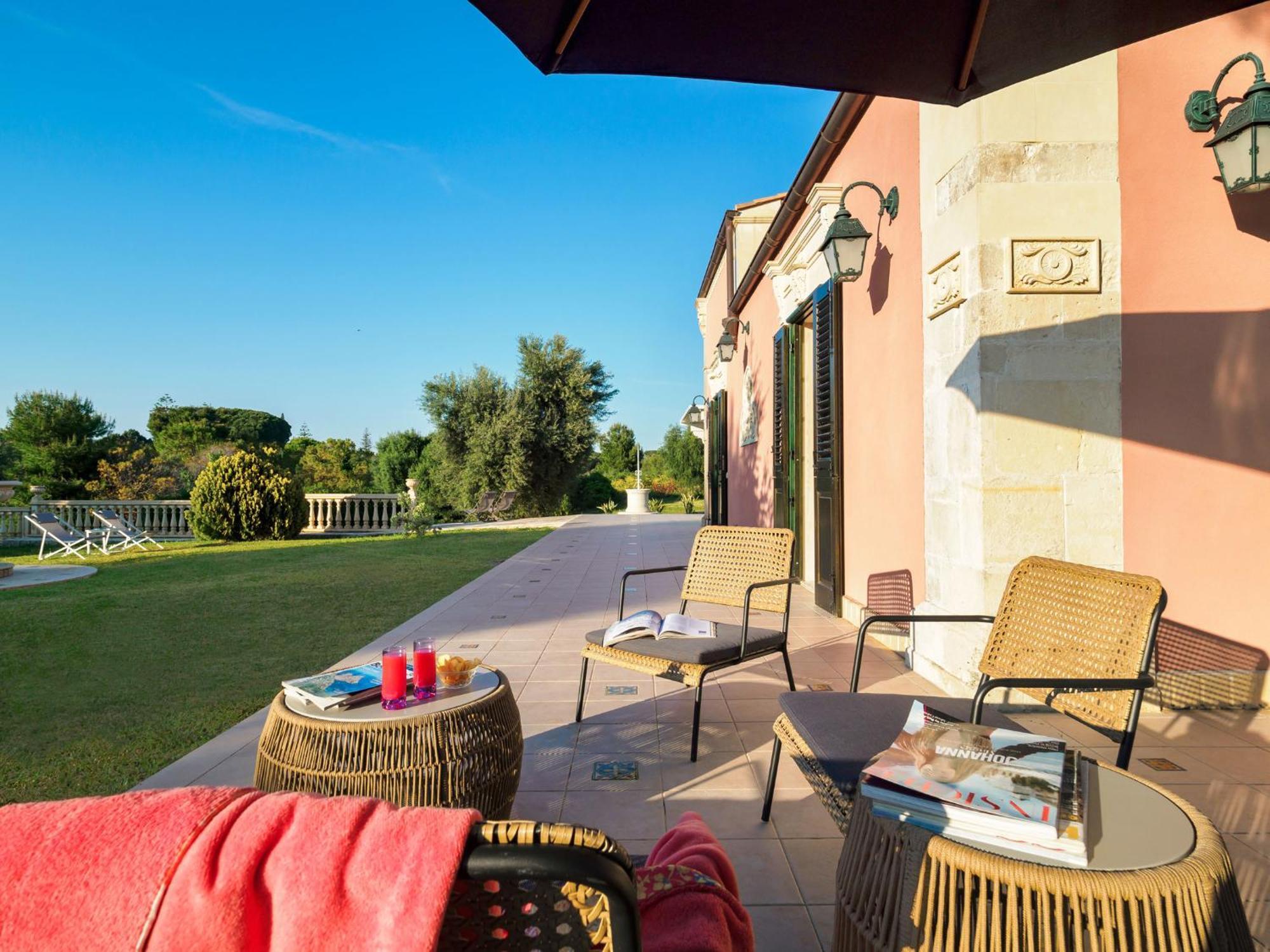 Gira Sole Villa Fontane Bianche Exterior foto